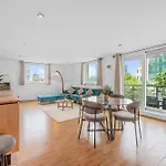 Riverside Apartments With Balcony, 1 Min Walk To Vauxhall Station